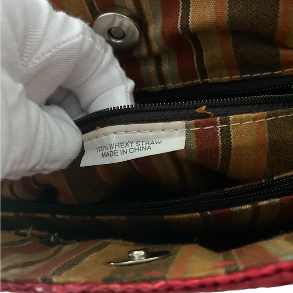 Red wicker, straw handbag 100% wheat straw wicker great size not to big - Picture 7 of 9